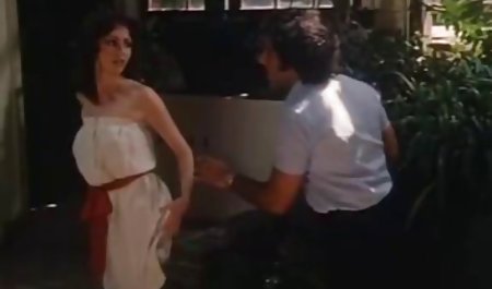 تلك صور عربي سكس الفتاة مذلة الحرس