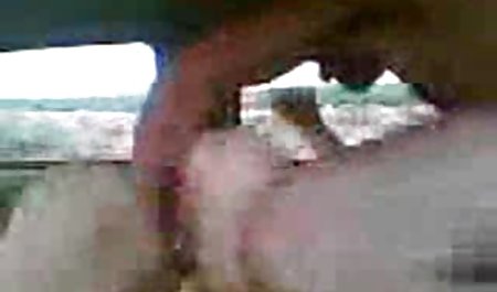 جونز في صور سكسي عربية الرقبة عميق جدا فتاة القط!