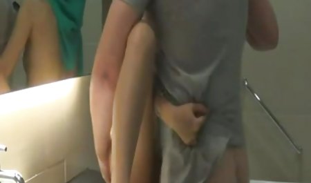 شقراء سكس متحرك عربي ركل من المعركة